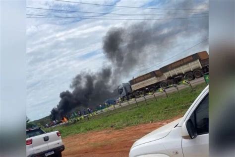 Caminhoneiros Voltam A Fazer Bloqueios Em Rodovias Federais