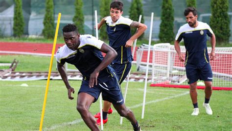 Allenamento Verona Cissé ok a parte Crescenzi e Di Carmine Hellas1903