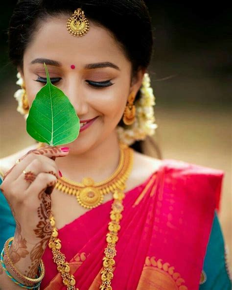 Pin By Arathi Sundarmeena On Wedding Photoshoot Indian Wedding