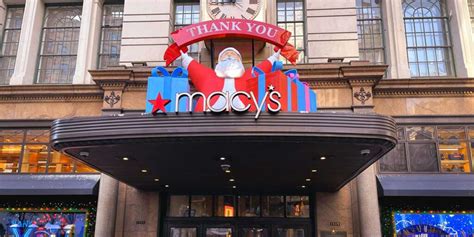 Christmas at Macy's 2025 | Your Guide to Macy's Santaland