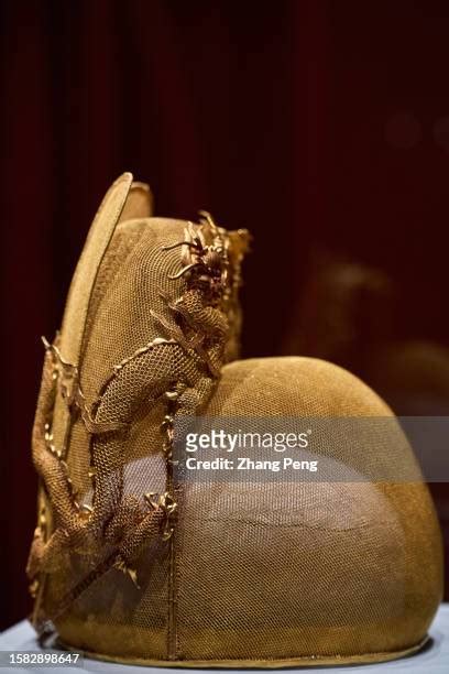 Wanli Emperor Photos and Premium High Res Pictures - Getty Images