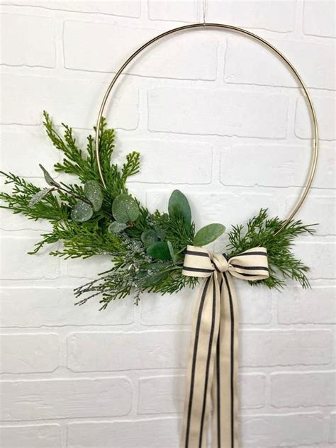 Simple Christmas Hoop Wreathminimalist Christmas Etsy Holiday