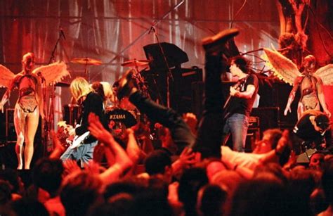 Nirvana's MTV Live and Loud, 1993. Photo by Jeff Kravitz. : r/Nirvana