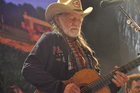 Willie Nelson, Farm Aid 27, Harrisburg, PA (9/22/2012) | www.stillisstillmoving.com