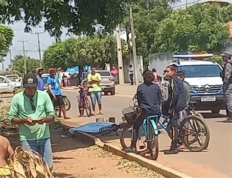 Dupla Chega De Moto E Mata Rapaz De Anos Na Frente De Escola Em Mt