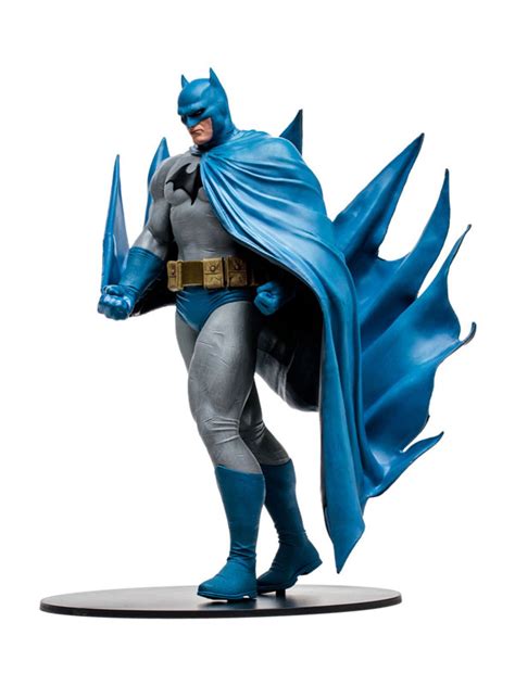 Dc Multiverse Pvc Statue Batman Hush Cm Mycomics