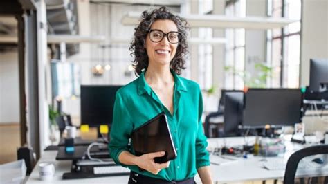 4 Powerful Ways To Build Unstoppable Confidence - Subliminal Tracks Blog