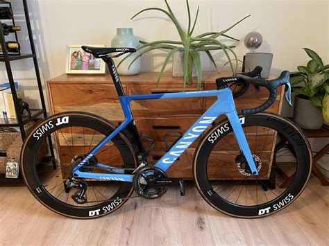 Canyon Aeroad CF SLX Disc 9 0 Di2 Utilizado En S Buycycle