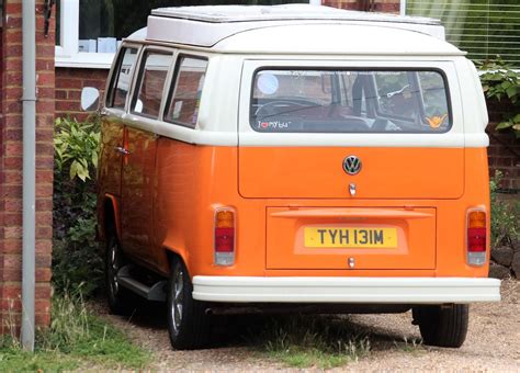 TYH 131M 2 1973 Volkswagen Devon Camper Nivek Old Gold Flickr