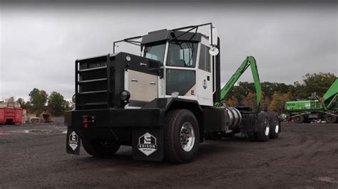 This Hybrid Semi Truck Named After Edison S Snuff Film Elephant Might