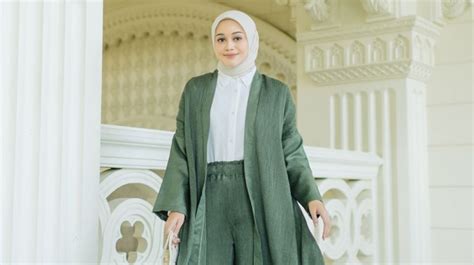 Tips Outfit Lebaran Yang Nyaman Dan Stylish Ala Zaskia Sungkar