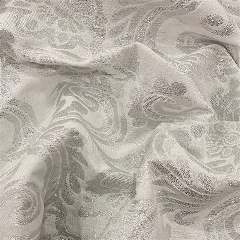 Tonal White Jacquard Fabric With Silver Threads — Tissus En Ligne