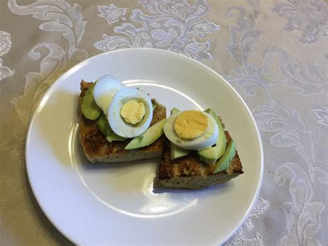 Avocado Breakfast Toast Recipe