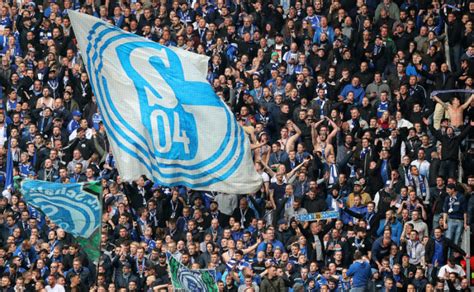 Schalke Fans In Ekstase R Ckschl Ge F R Werder Und St Pauli