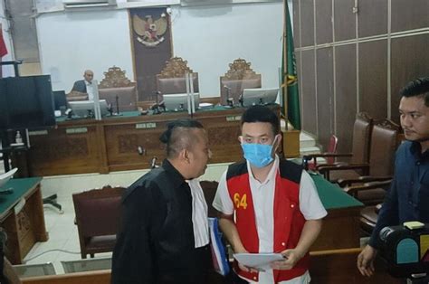 Sidang Putusan Kasus Penipuan Terhadap Jessica Iskandar Ditunda CSB Kecewa