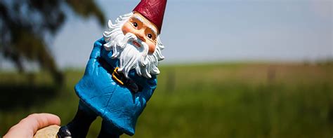 Travelocitys Roaming Gnome Hits The Streets Deveney