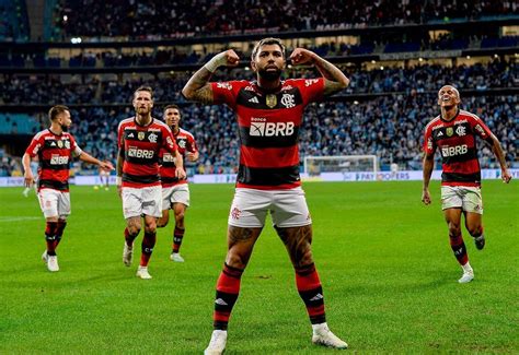 Gabigol Liga Para Narrador E Agradece Por Ser Chamado De Gostoso