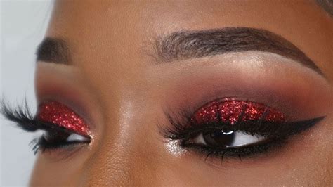 Pin By Chelsey Huff On Red And Black Makeup In Red Eye Makeup