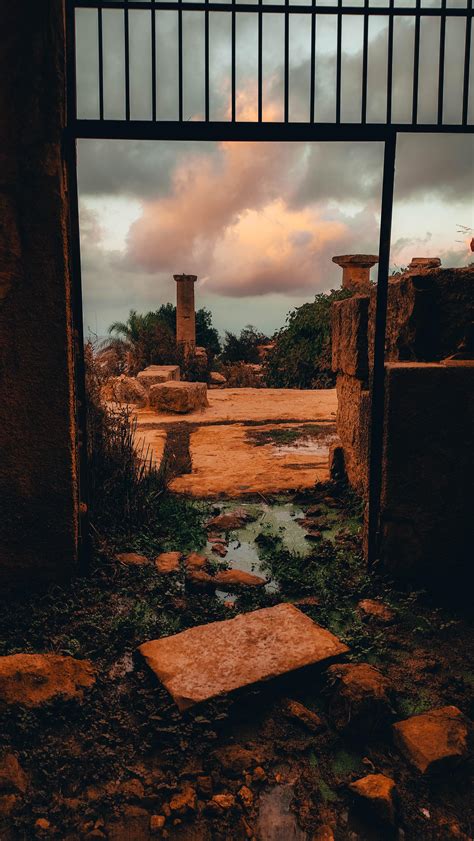 ancient cave entrance : r/MobileWallpaper