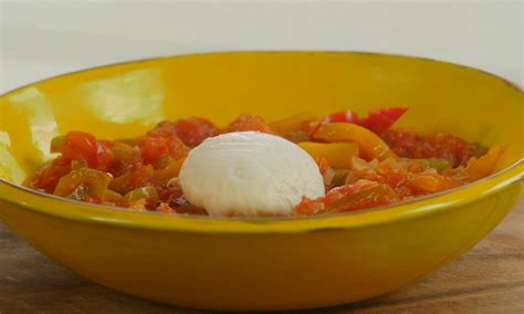 Recette Ma piperade au chorizo Petits Plats en équilibre TF1