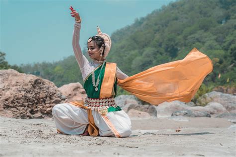 classical odissi dance · Free Stock Photo