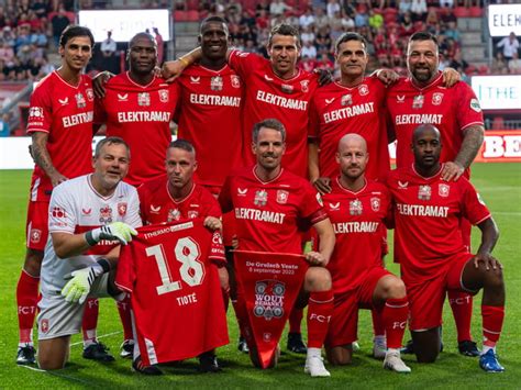 The 2010 2011 FC Twente Squad Reunited At Brama His Farewell Match