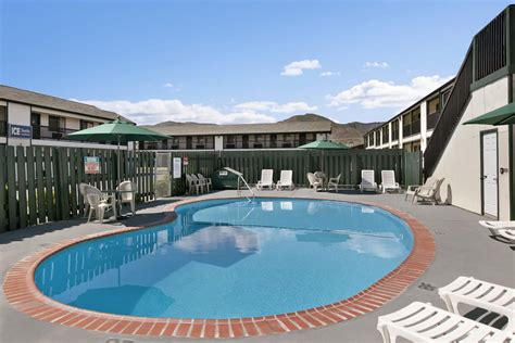 Travelodge by Wyndham Wenatchee | Wenatchee, WA Hotels