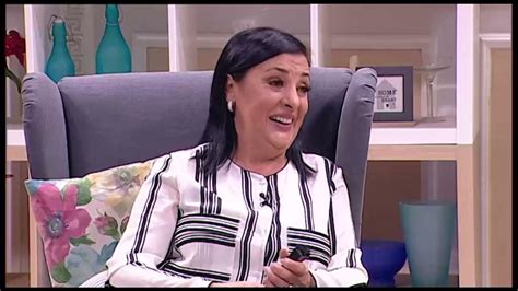 Amela Zukovic - Odustala sam od skole zbog pevanja - YouTube