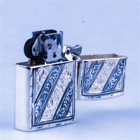 Серебряная зажигалка Zippo купить Недорого!