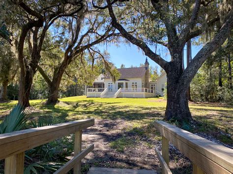 Waterfront Home Wadmalaw Island 1952 Longcreek Sold