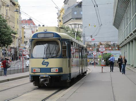 Badner Bahn 109 Hans Resselgasse Wien Wiener Lokalbahn Flickr