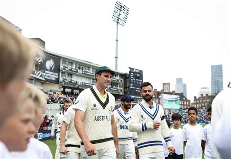 Pat Cummins And Virat Kohli Catch Up Before The Match Espncricinfo