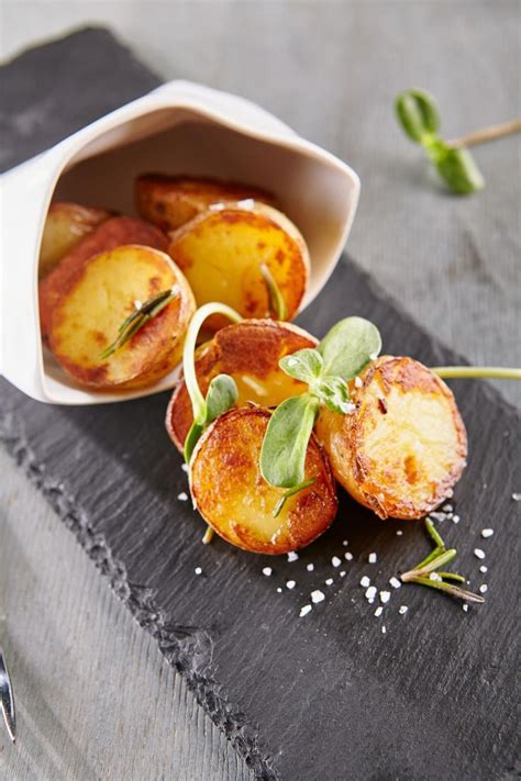 Les Meilleures Pommes De Terre Cuites Au Four Sont Tellement Faciles à