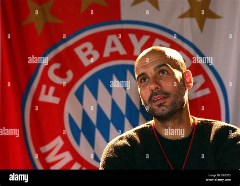 Pep guardiola hi-res stock photography and images - Alamy