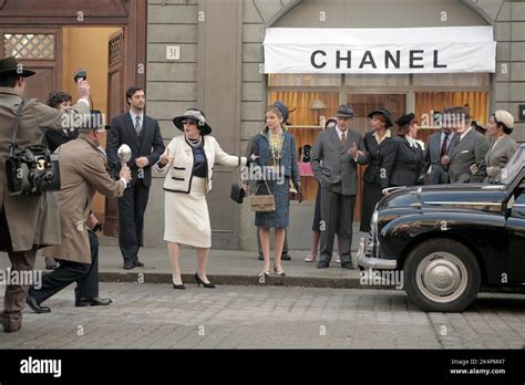 SHIRLEY MACLAINE, COCO CHANEL, 2008 Stock Photo - Alamy