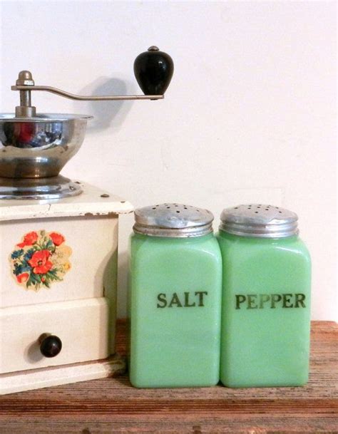 Vintage Mckee Jadeite Jadite Range Set Salt And Pepper Shakers Etsy