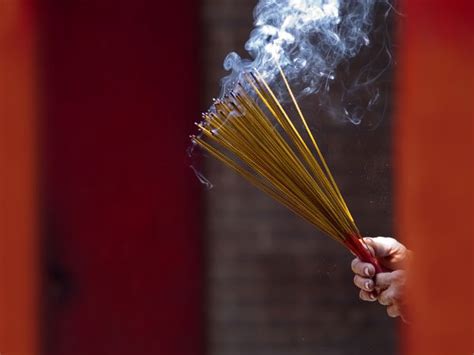 Shocking Are Incense Sticks Agarbatti Harmful Read This To Find Out