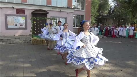 Белый лебедь Народный ансамбль танца Дубравушка на празднике Осенины п ...