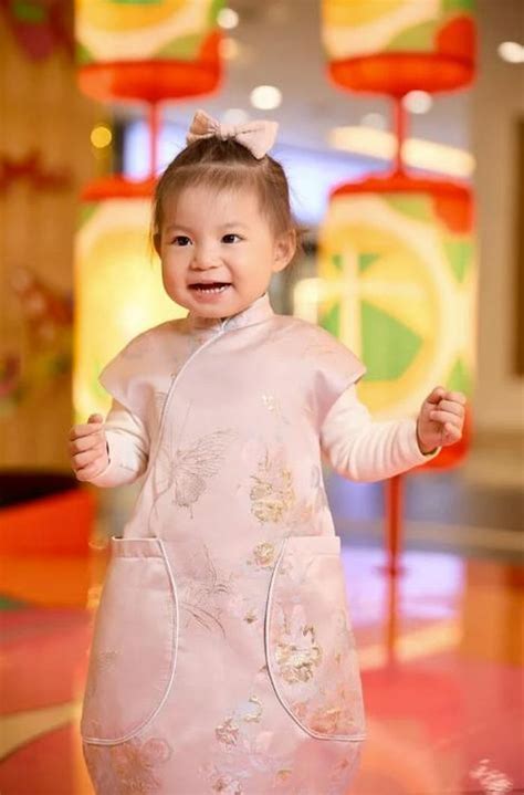 Điều ít biết về em bé Pam em bé quốc dân hot nhất mạng xã hội