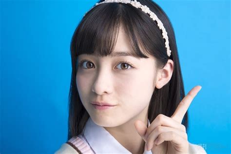 橋本環奈「最近女子力を上げようと思ってるんです」｜表紙の人 週刊アスキー