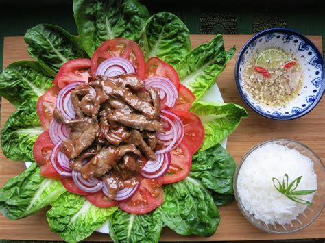 Week 8: Family Recipes - Cambodian Beef Lettuce Wraps (Lok Lak) : r ...