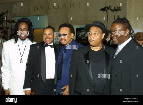 Earth Wind Fire 2002 Hi Res Stock Photography And Images Alamy