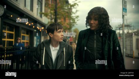 Elliot page umbrella academy hi-res stock photography and images - Alamy