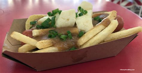 Review New Poutine Hot Dog And Poutine Loaded Fries At Caseys Corner