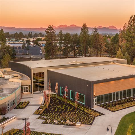 Larkspur Community Center Bend Park And Recreation District