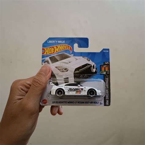 Jual Hot Wheels Nissan Skyline Gt R R Liberty Walk Lbwk Short Card Shopee Indonesia