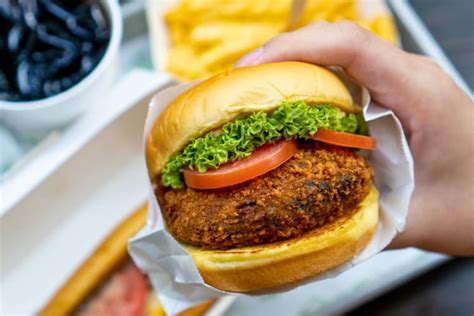 Healthiest Fast Food Burgers Anutr Recommended Cozymeal