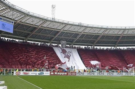 Insulti Omofobi Alle Calciatrici Del Torino Arcigay Attacca Inaccettabile Gay It