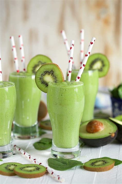 Kiwi Pineapple Spinach Smoothie Recipe The Suburban Soapbox