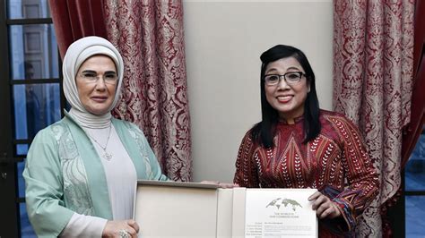 Turkish First Lady Meets With Wife Of Vietnams Prime Minister The